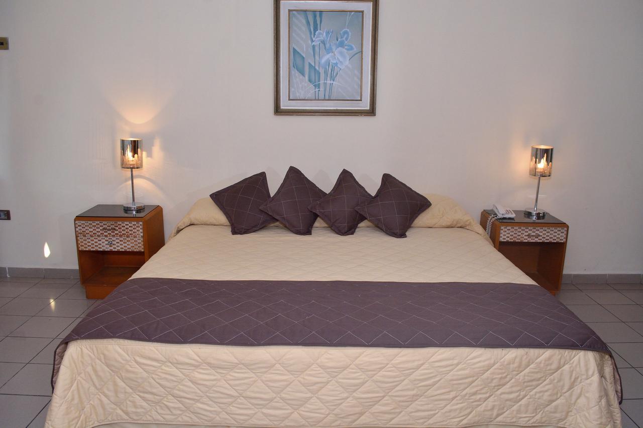 America Hotel 3*